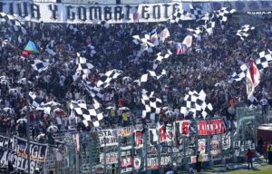 Carabineros terminó de hundir a Colo Colo y emitió lapidario informe sobre el Estadio Monumental durante el Superclásico