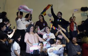 Evópoli deja en evidencia a ciudadano que pedía furioso que no se 