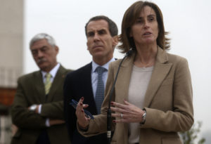 Gobierno busca que directores puedan expulsar a estudiantes involucrados en actos de violencia