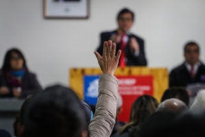 Insólito: Rematarán colegio con sus 600 alumnos incluidos