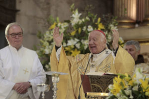 Ezzati nuevamente pide 