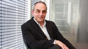 Piñera nombra a ex gerente general de Corpbanca en reemplazo de Gonzalo de la Carrera en ENAP