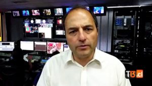 Terremoto en el 13: despiden a histórico periodista del área de Reportajes