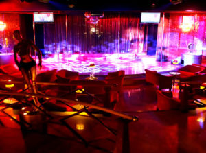 Providencia pone fin a las patentes de Cabarets a partir del próximo año