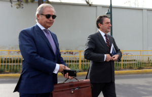 Ex ministro Gómez presenta recurso de protección contra fiscal nacional