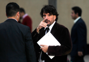 Actriz Loreto Valenzuela denunció acoso sexual y Vasco Moulián la cuestionó por no hablar antes: 