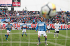 Clásico cruzado: UC acaricia el título y Colo Colo completa 5 derrotas seguidas