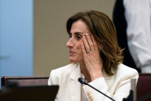 La gran derrota de Aula Segura: oposición aprueba cambio de nombre y eliminar figura de 