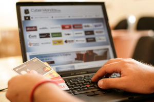 Ciber-días, Ciber-mes. Ciber-vida