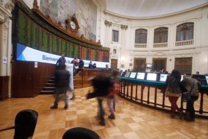 Chile baja un puesto en el ranking de negocios Doing Business 2019