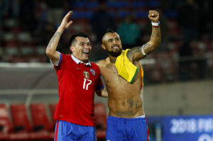 ¿Quiebre en la Roja?: Vidal y Medel no querrían a Marcelo Díaz en la Selección