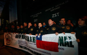 Gendarmes anuncian paro nacional tras romper diálogo con La Moneda