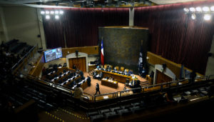 ¿Si el plebiscito fuera hoy?: 8 senadores votarían por el Sí y 27 por el No