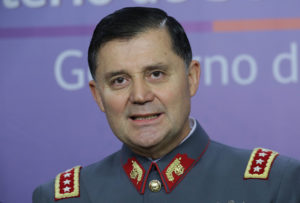 General Ricardo Martínez defiende visita a ex jefe del Estado Mayor procesado por fraude al Fisco