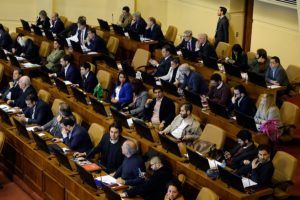 Diputados opositores critican reforma previsional: 