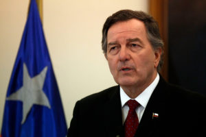 Ampuero: Chile está esperando que Bolivia acate efectivamente el fallo
