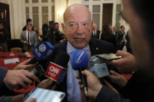 Insulza le da a Van Rysselberghe por visita a Bolsonaro: 