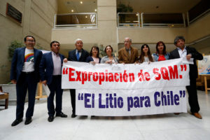 Diputados aprueban proyecto para que litio sea explotado por el Estado