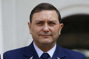 VIDEO | La denuncia de nepotismo que pesa sobre el nuevo comandante en jefe de la FACh nombrado por Piñera