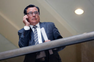 Diputado UDI fue víctima de robo de cheques desde su oficina del Congreso