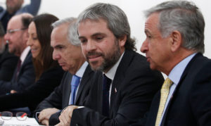 Blumel quiere apagar polémica por apoyo de Piñera a Bolsonaro: 