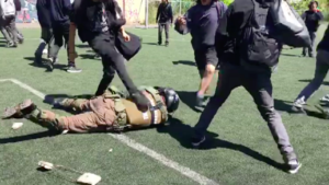 VIDEO | Alcalde Alessandri viraliza registro inédito de golpiza de estudiantes del INBA a carabinero