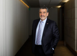 Luksic celebra fallo de la Corte de La Haya con palo al presidente Evo Morales