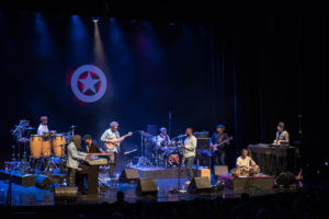 Miles Electric Band en Chile, carencia de nostalgia