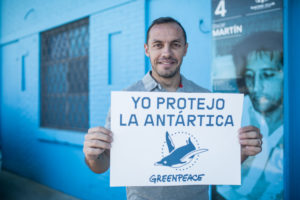 Marcelo Díaz se suma a campaña para crear santuario en la Antártica, el más grande del mundo