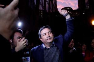 Contraloría denuncia a alcalde de San Ramón Miguel Aguilera por $100 millones no declarados