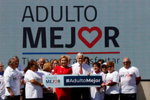 Piñera lanzó programa “Adulto Mejor” ante envejecimiento de la población