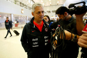 Problemas en la Roja: así respondió Reinaldo Rueda cuando le preguntaron por la indisciplina de Eduardo Vargas