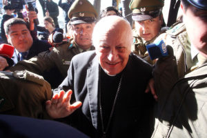 Ricardo Ezzati guardó silencio ante la Fiscalía