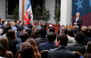 Carlos Peña acusa a Piñera de 