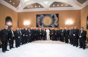 Papa expulsa a obispos de La Serena y de Iquique por abusos sexuales a menores