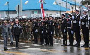 Piñera anuncia reestructuración a Fuerzas Armadas para tener 