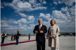 Cuánto costará la gira europea de diez días del Presidente Piñera y 12 parlamentarios