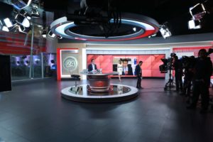 TVN enfrenta otro jueves negro: cerca de 80 trabajadores fueron despedidos