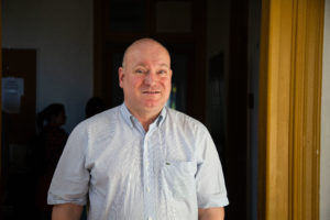 Hans Ingvar Roth, experto en educación y DDHH: “Los estudiantes se ven a sí mismos como clientes de una educación de mercado”
