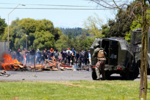Manifestantes bloquean el acceso norte de Temuco