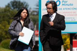 Familia de chofer apedreado en protestas en Ercilla se querella: víctima perdió un ojo