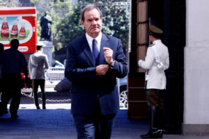 Allamand califica como “desorden peligroso” la situación en el Ejército