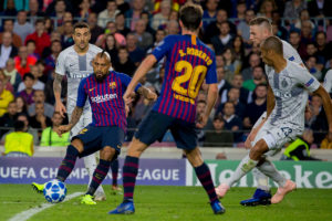 Prensa española ya instala a Arturo Vidal como titular en Barcelona: 