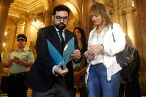 Ley de Aborto: TC acoge recurso UDI contra protocolo de objeción de conciencia