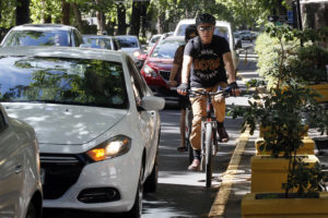 Convivencia vial: 100 multas a ciclistas y automovilistas en dos días de ley