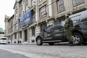 PUCV es custodiada por Carabineros luego de la amenaza de tiroteo