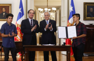 Sebastián Piñera promulga Ley de Identidad de Género: 