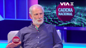 VIDEO | Héctor Noguera explica con manzanitas por qué respeta opiniones de derecha, pero no a Patricia Maldonado
