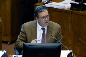 Senador Harboe exige iniciar investigación contra Consorcio tras millonario ciberataque