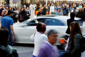 Remuneraciones aumentaron 4,5% en un año según el INE